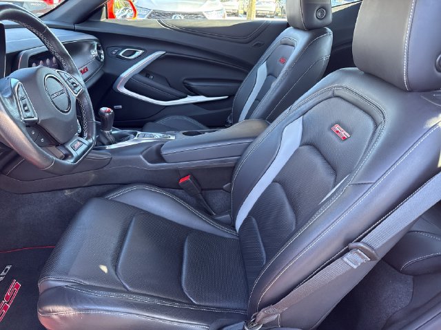 Used 2019 Chevrolet Camaro SS RWD image 12