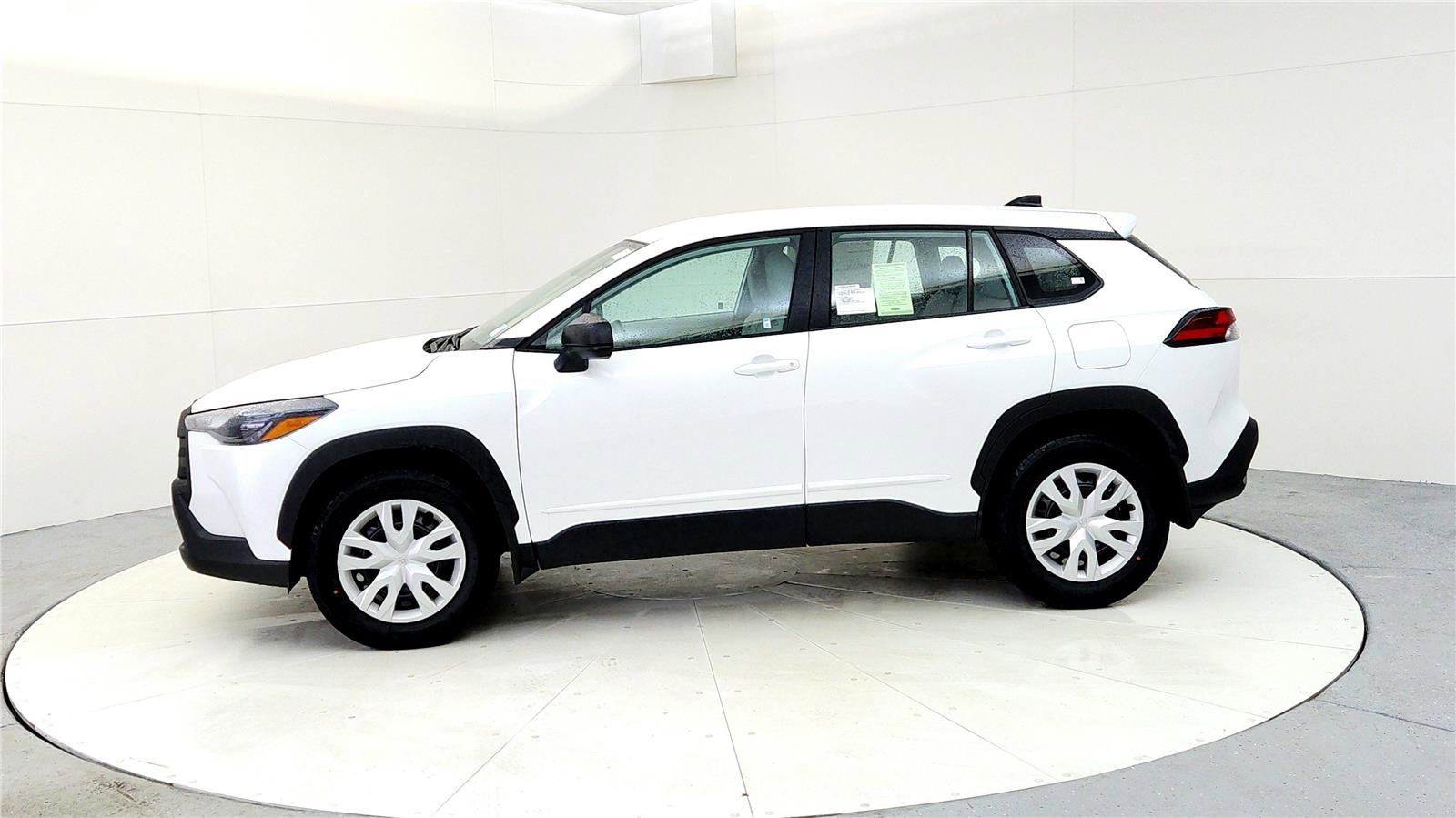 New 2026 Toyota Corolla Cross L image 3