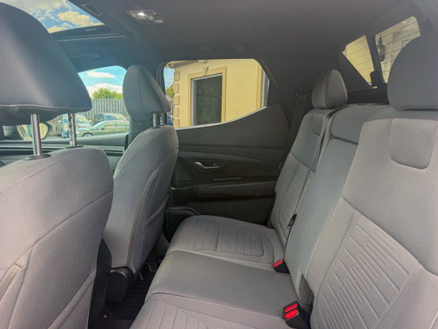 Used 2022 Hyundai Santa Cruz SEL Premium AWD/4WD image 6