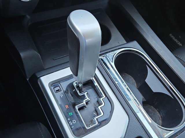 Used 2017 Toyota Tundra SR5 w/ SR5 Upgrade Package AWD/4WD image 11