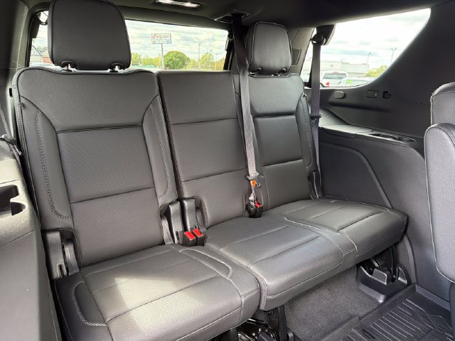 Used 2021 GMC Yukon Denali w/ Denali Ultimate Package AWD/4WD image 27
