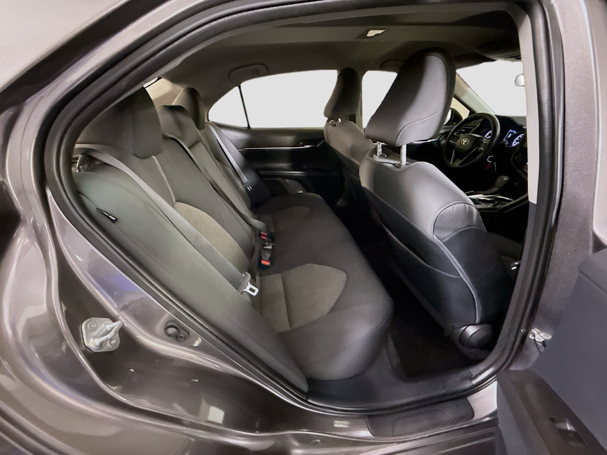 Used 2022 Toyota Camry LE FWD image 26