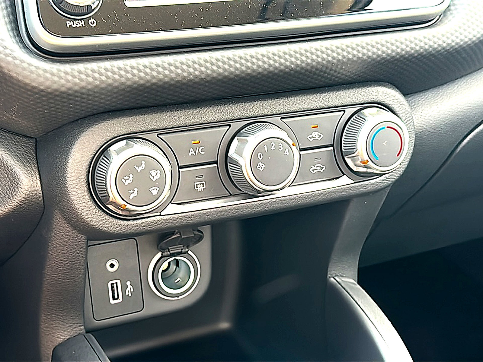 New 2025 Nissan Kicks Play S FWD image 23