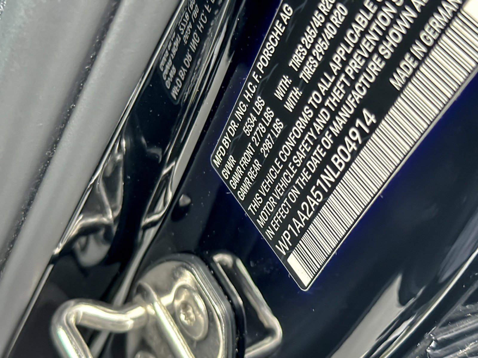 Used 2022 Porsche Macan image 28