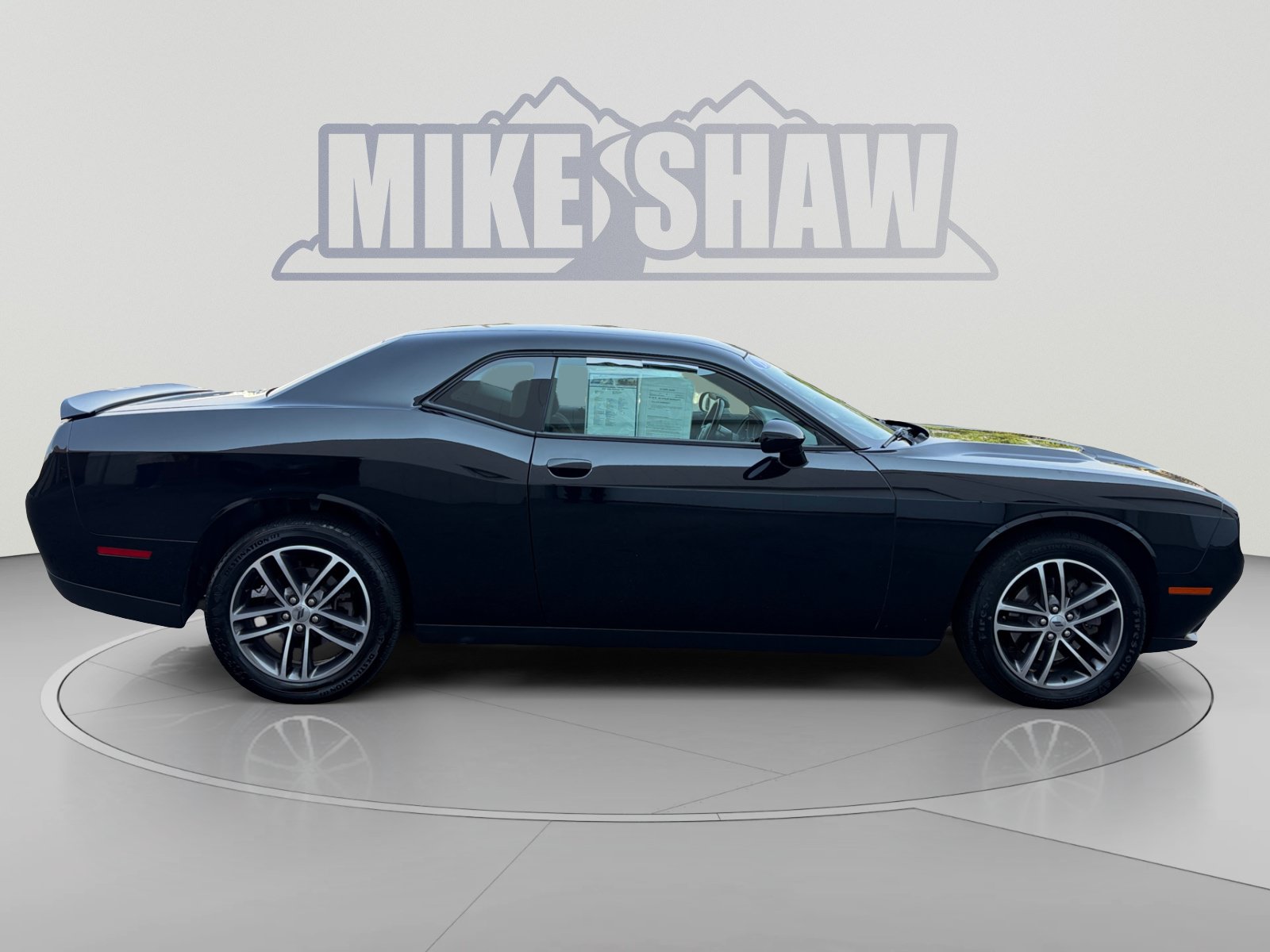 Used 2019 Dodge Challenger SXT AWD/4WD image 6