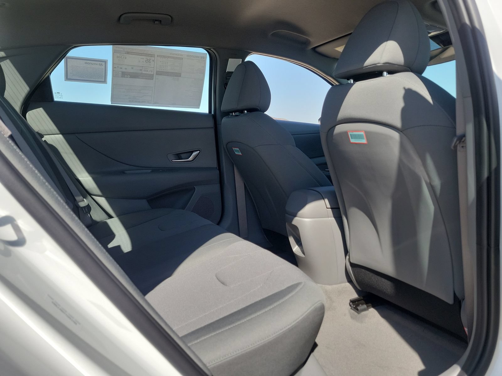 New 2026 Hyundai Elantra SE FWD image 17