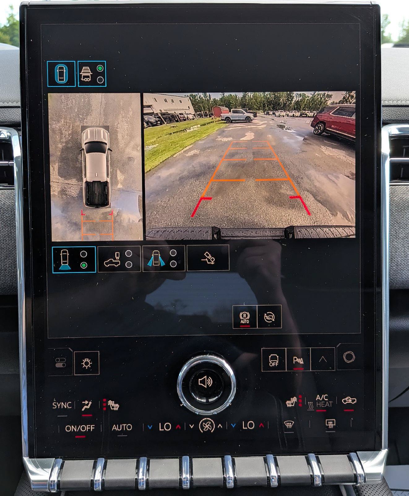 Used 2026 GMC Sierra EV Elevation AWD/4WD image 17