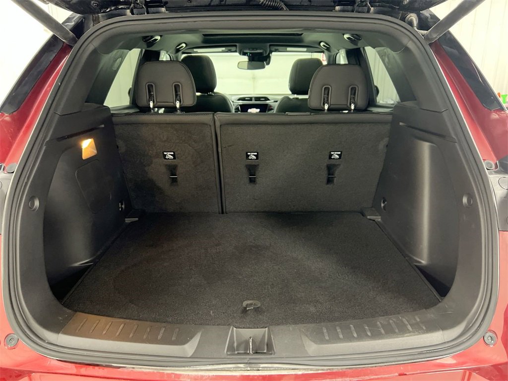 Used 2022 Chevrolet TrailBlazer RS w/ Sun and Liftgate Package image 24