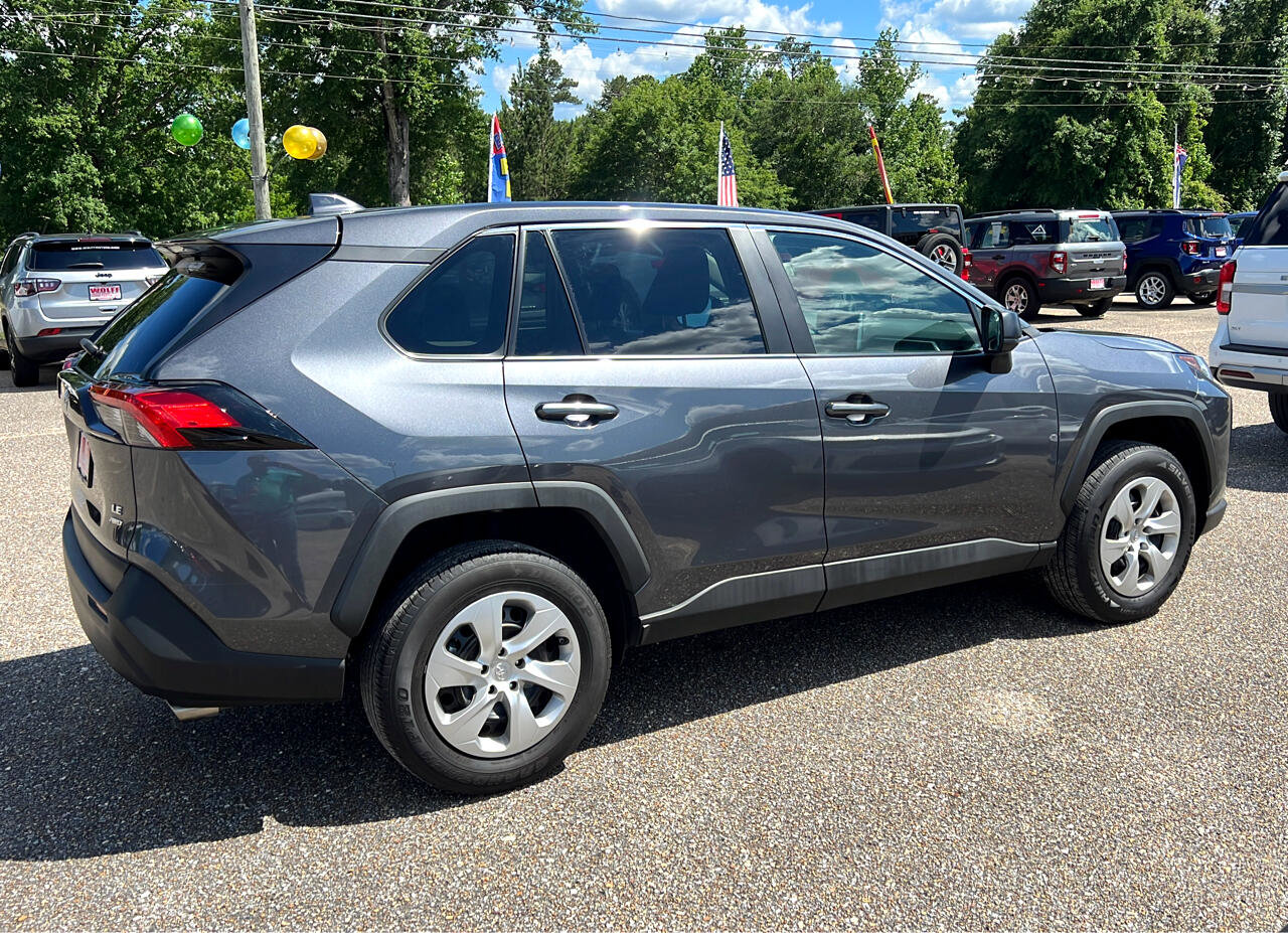 Used 2023 Toyota RAV4 LE image 6
