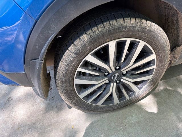 Used 2022 Nissan Kicks SV FWD image 14