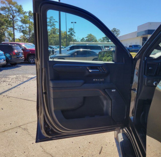 Used 2023 GMC Sierra 1500 AT4 w/ AT4 Premium Package image 11