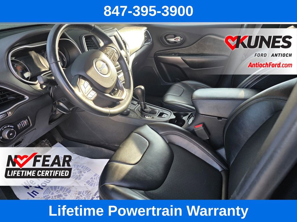 Used 2020 Jeep Cherokee Latitude Plus image 14