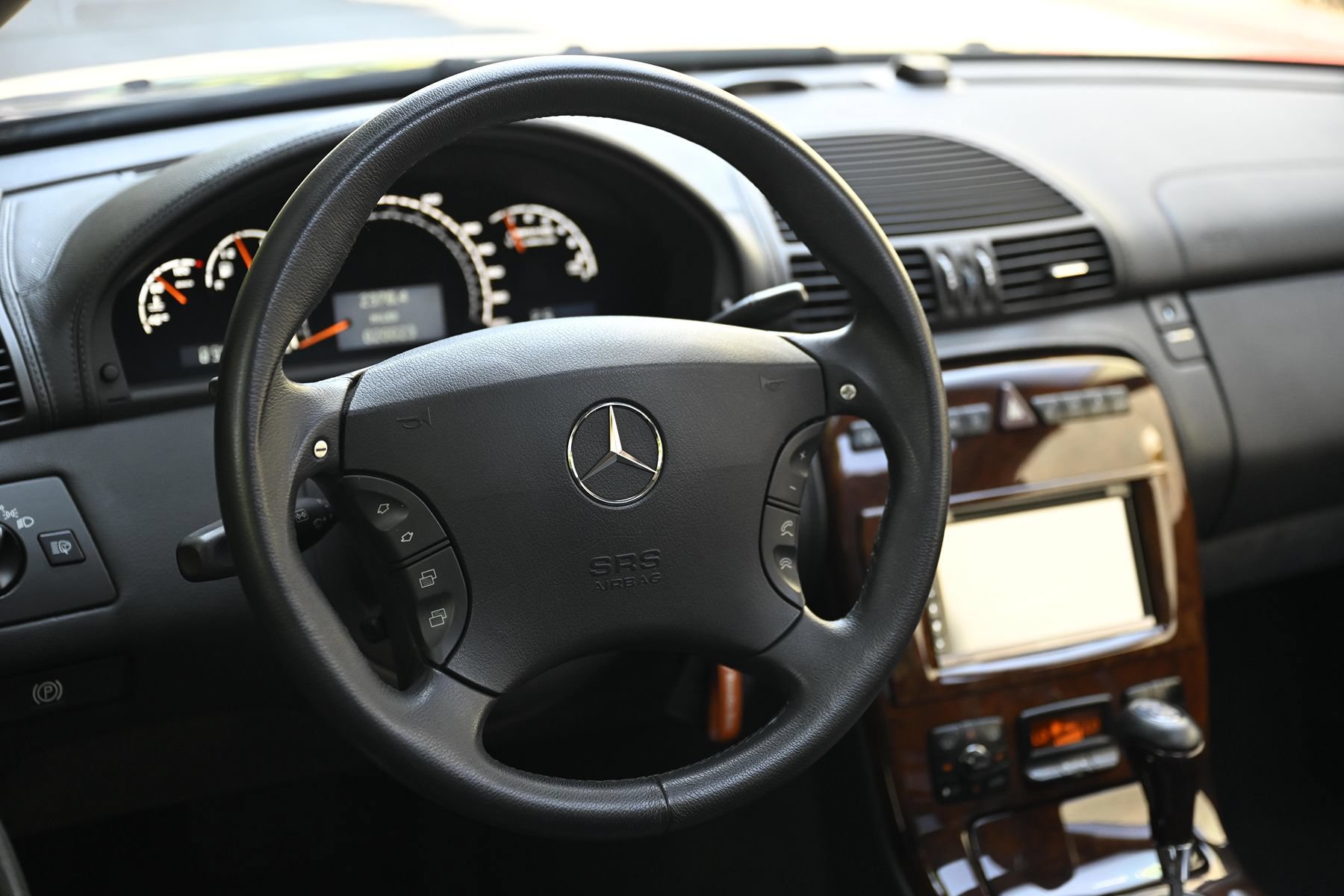 Used 2003 Mercedes-Benz CL 55 AMG image 28