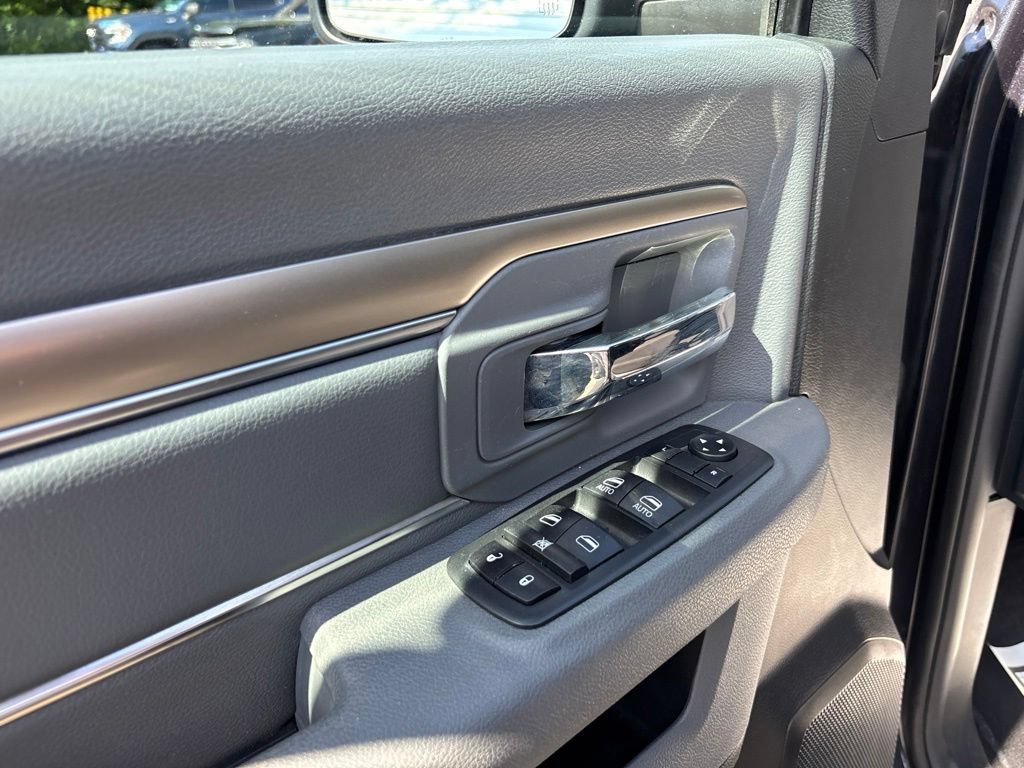 Used 2020 RAM 1500 Warlock AWD/4WD image 18