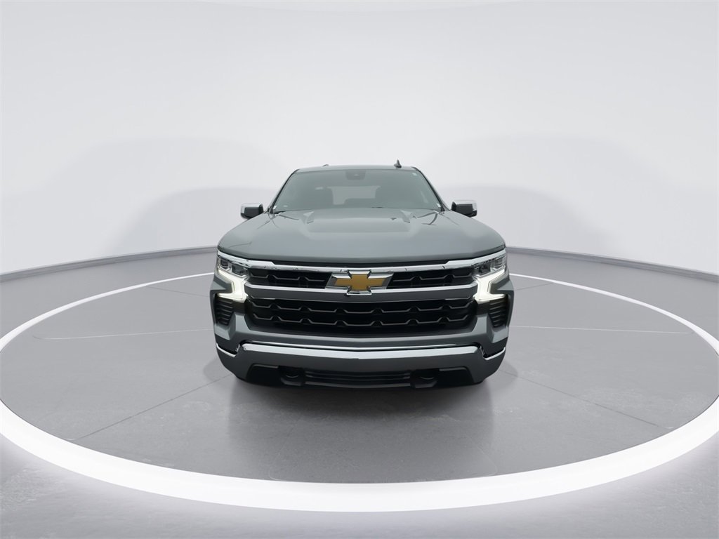 Used 2025 Chevrolet Silverado 1500 LT image 3