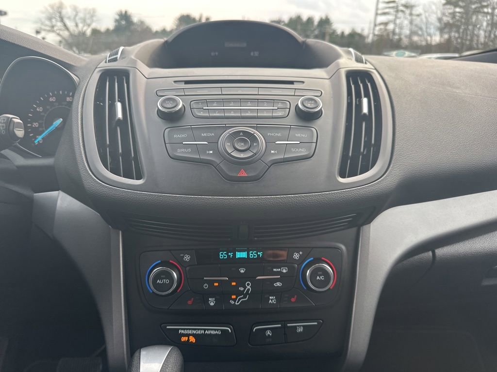 Used 2017 Ford Escape SE w/ SE Cold Weather Package image 19