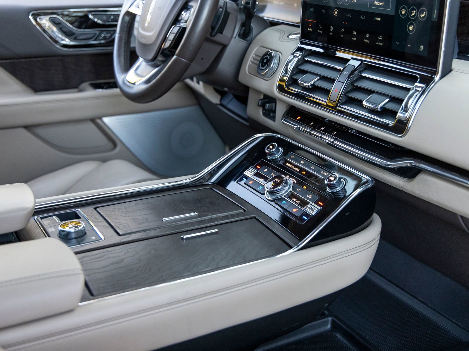 Used 2023 Lincoln Navigator Reserve image 60