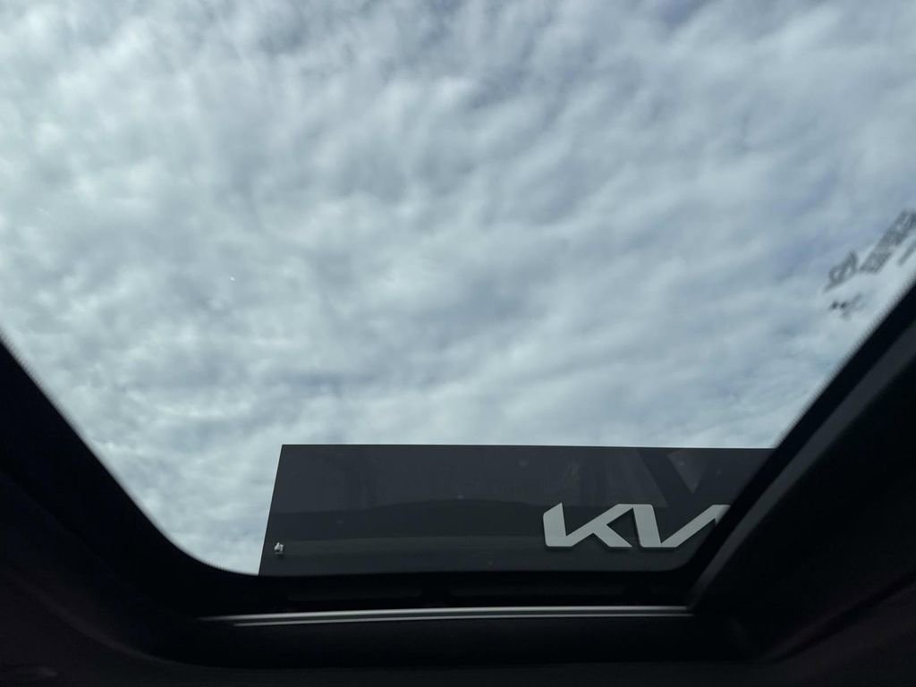 Used 2022 MINI Cooper 2-Door Hardtop image 19