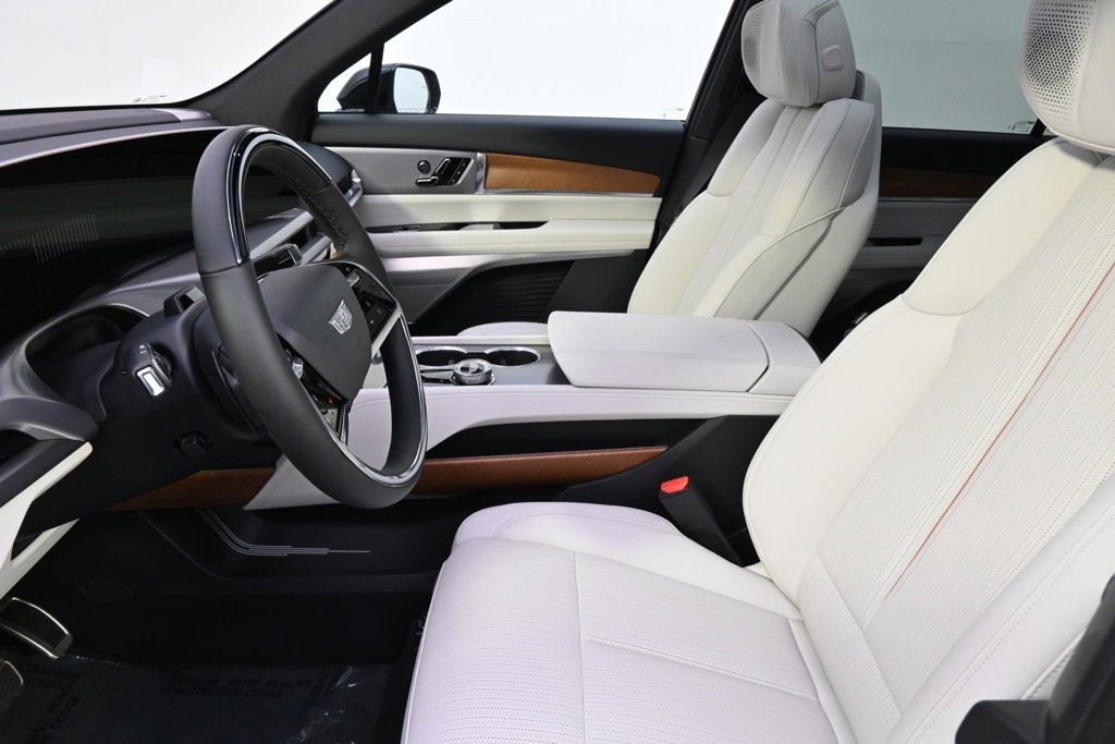 New 2026 Cadillac Vistiq Luxury w/ LPO, Floor Liner Package image 13
