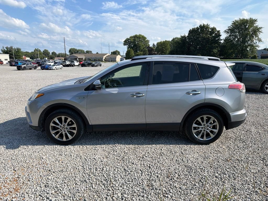 Used 2017 Toyota RAV4 Limited w/ Advanced Technology Package AWD/4WD image 4