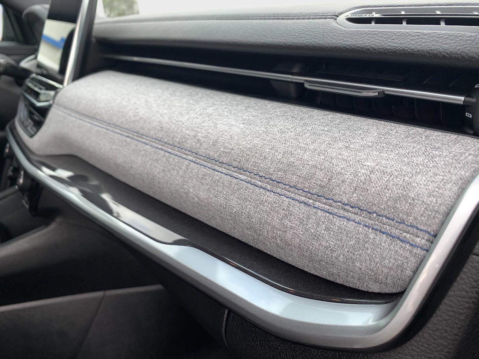 Used 2024 Jeep Compass Sport image 41