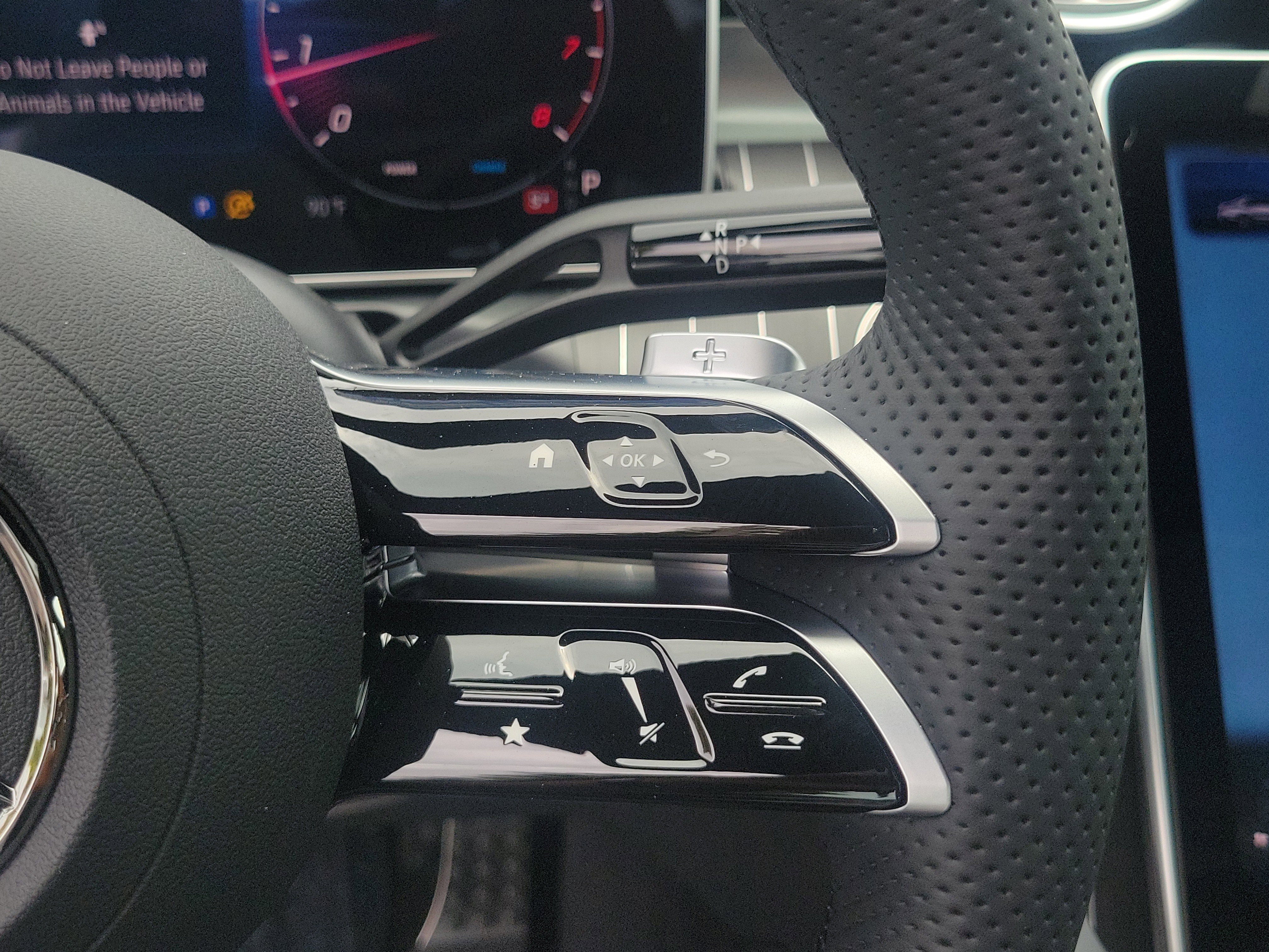 New 2025 Mercedes-Benz C 300 Sedan image 27