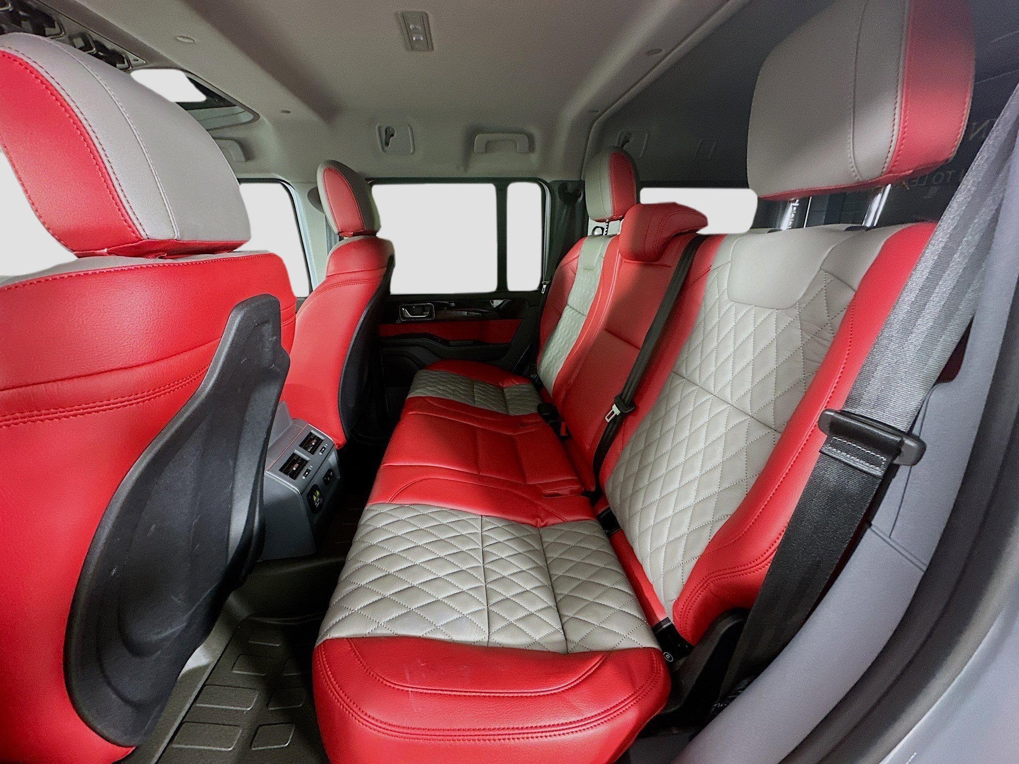 New 2025 INEOS Grenadier Station Wagon AWD/4WD image 39
