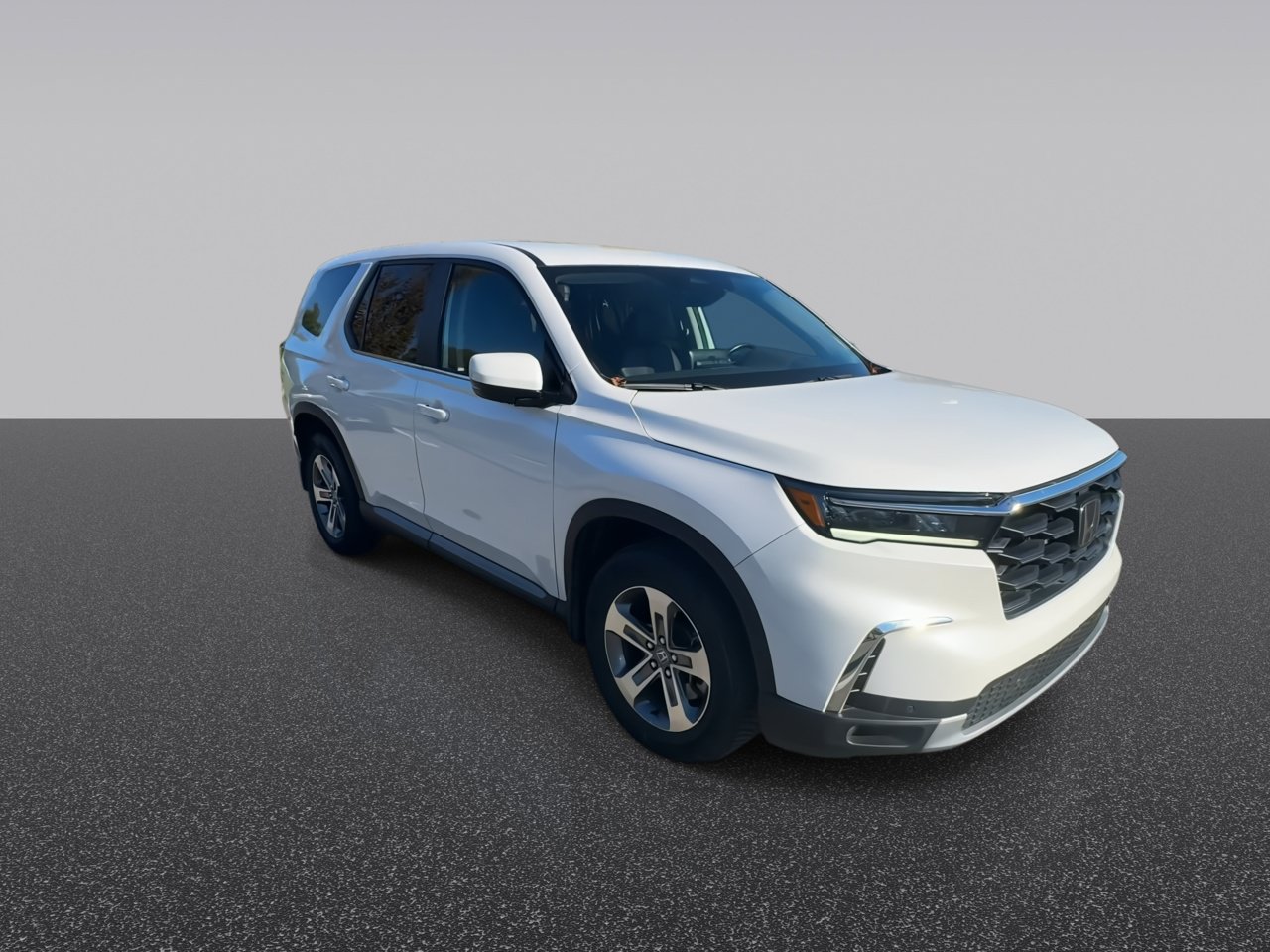 Used 2023 Honda Pilot EX-L image 3