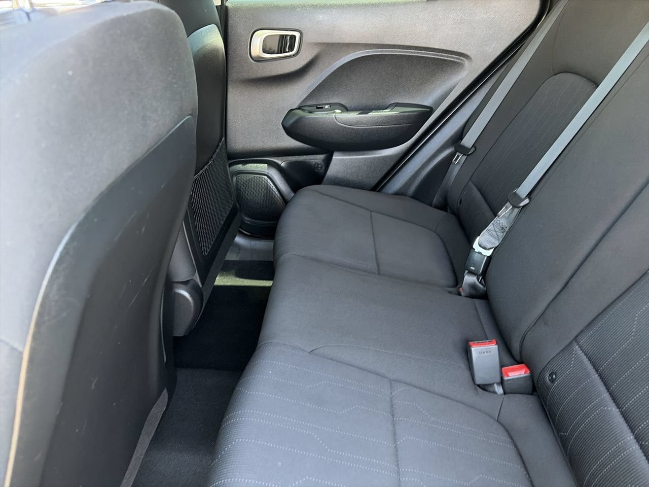 Used 2023 Hyundai Venue SE FWD image 16