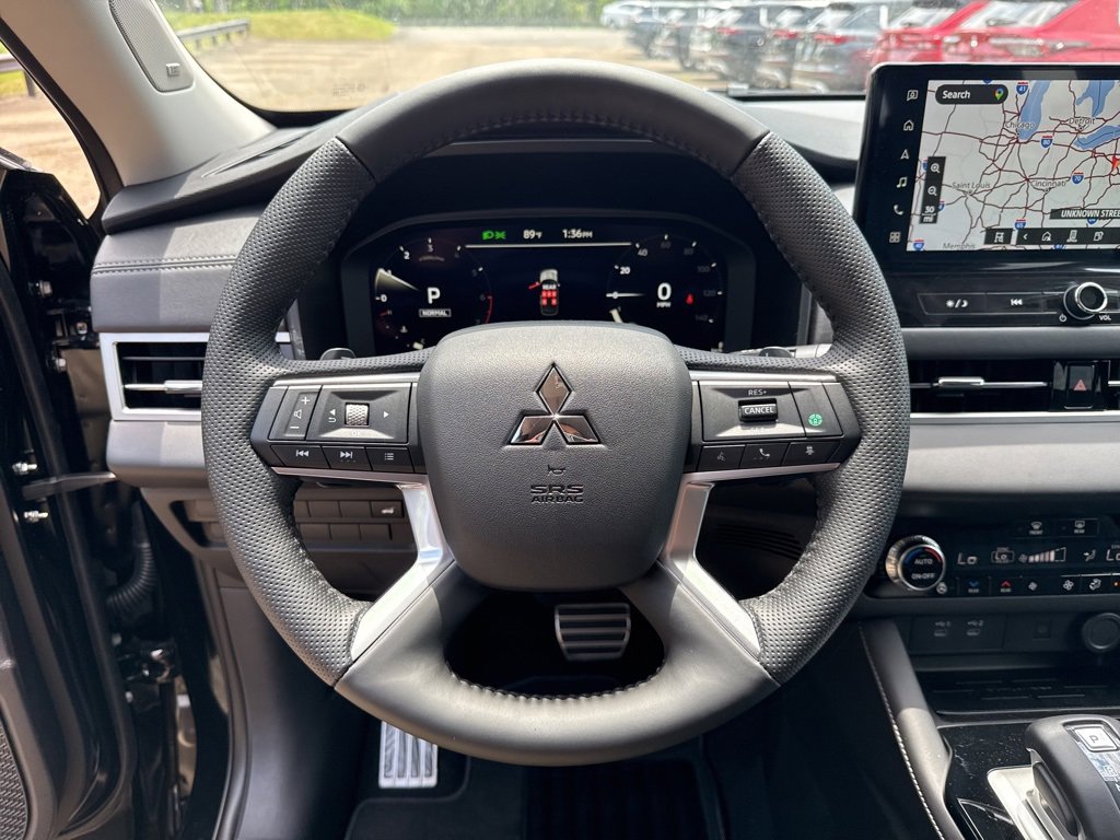 New 2025 Mitsubishi Outlander SEL image 32