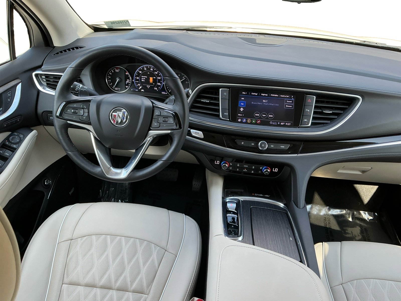 Used 2023 Buick Enclave Avenir w/ Avenir Technology Package image 14