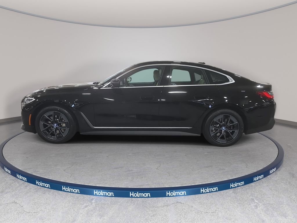 Used 2023 BMW i4 eDrive35 w/ Premium Package image 9