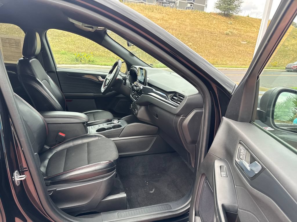 Used 2024 Ford Escape ST-Line AWD/4WD image 30