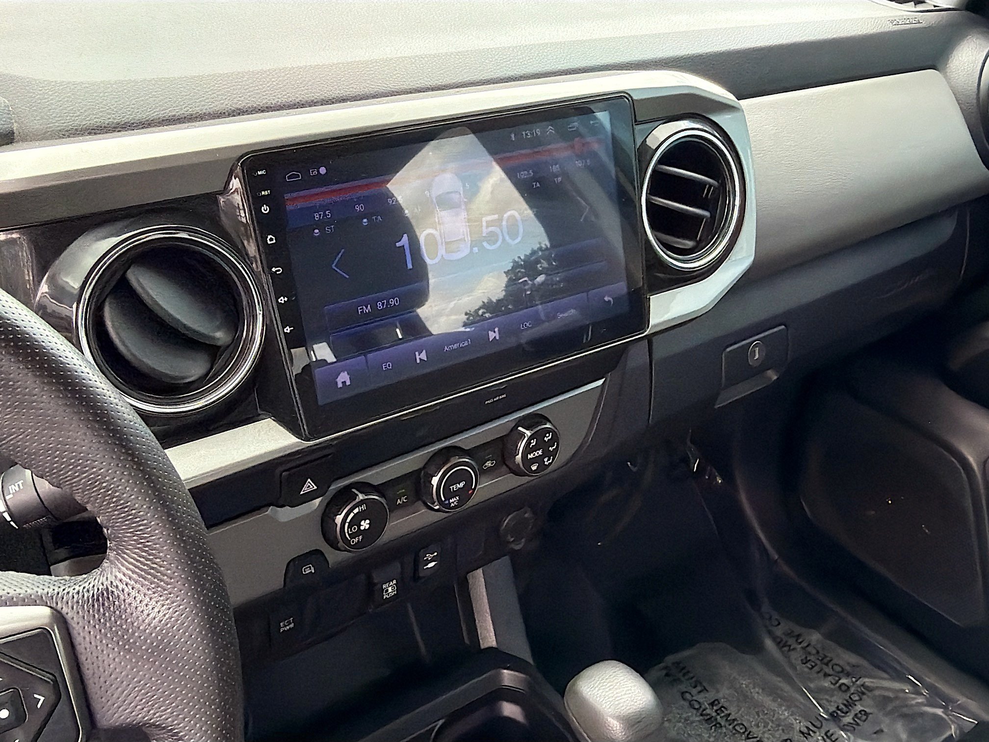 Used 2019 Toyota Tacoma SR5 RWD image 24