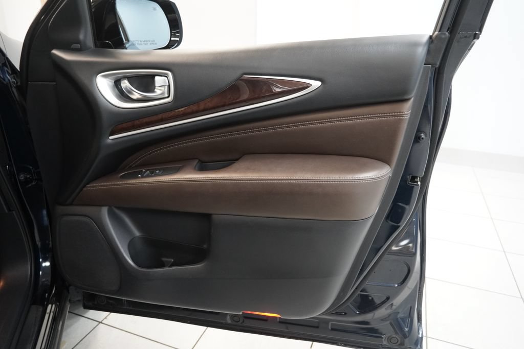 Used 2018 INFINITI QX60 Luxe w/ Deluxe Technology Package AWD/4WD image 39