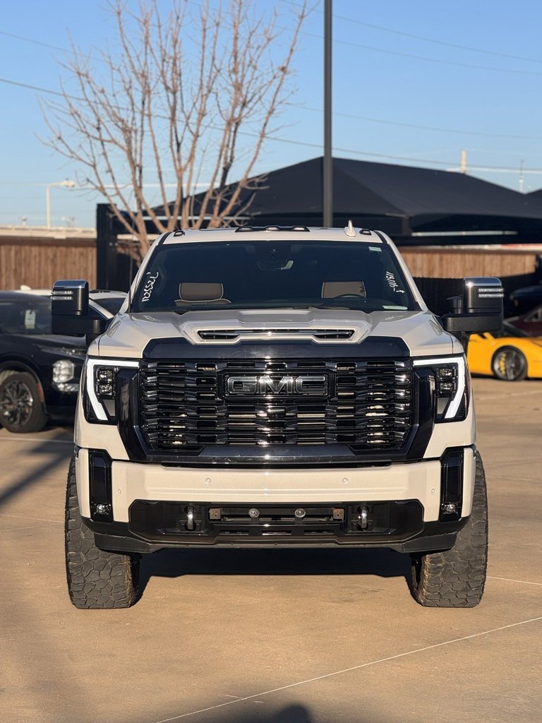 Used 2024 GMC Sierra 2500 Denali Ultimate image 1