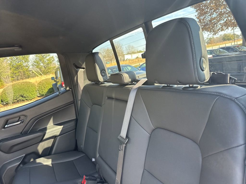 Used 2024 Chevrolet Colorado LT w/ LT Convenience Package III image 15