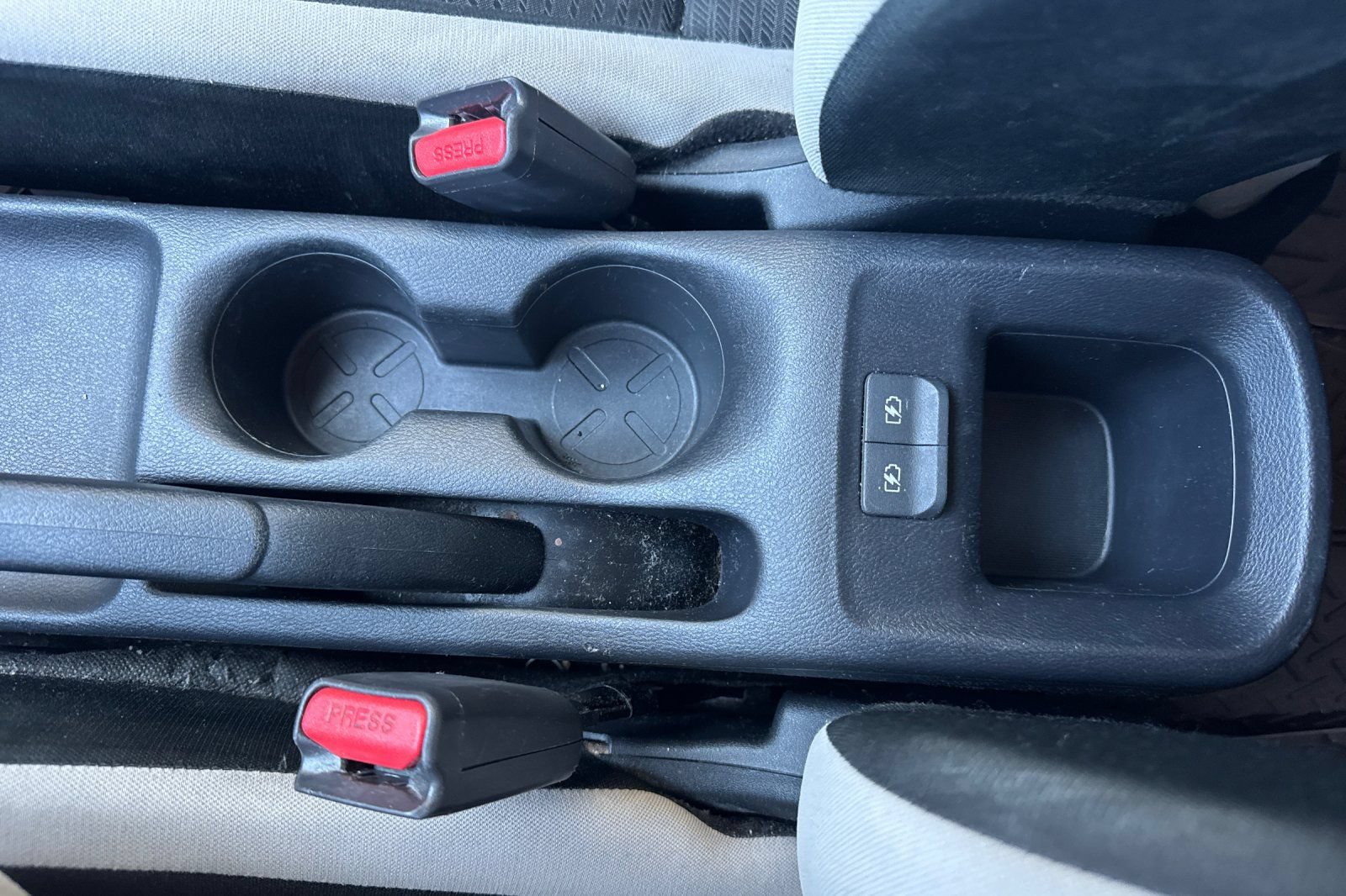 Used 2021 Nissan Versa SV FWD image 32