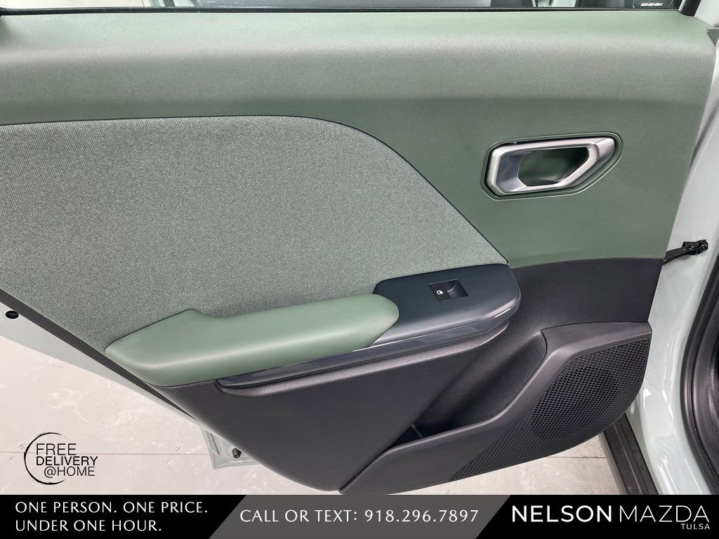 Used 2025 Kia K4 EX image 35