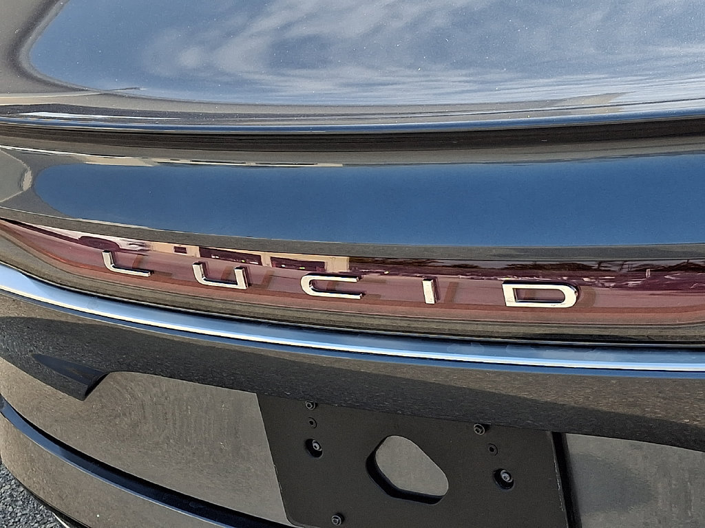 Used 2025 Lucid Air Touring AWD/4WD image 32