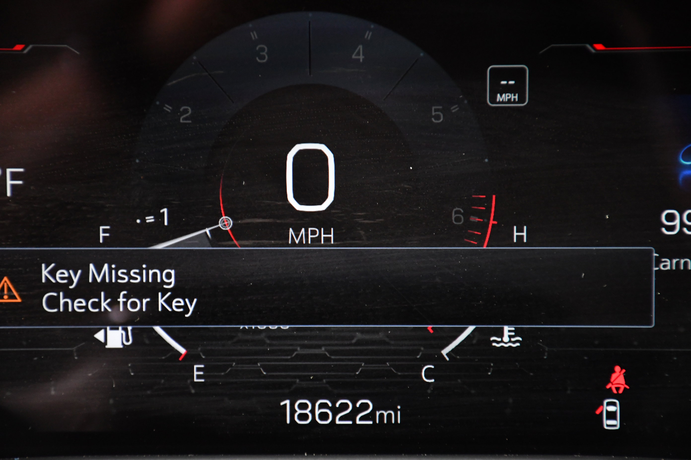 Used 2025 GMC Acadia Elevation image 14