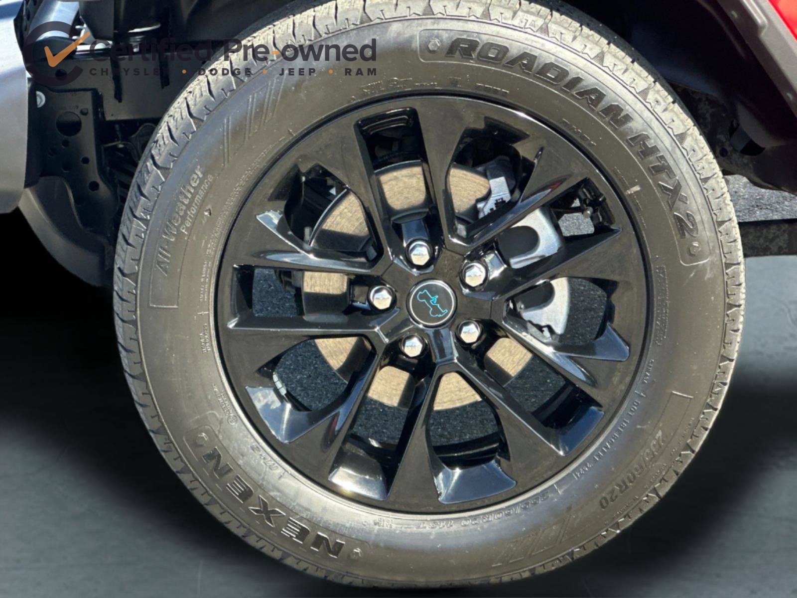 Used 2025 Jeep Wrangler Unlimited Sahara AWD/4WD image 26