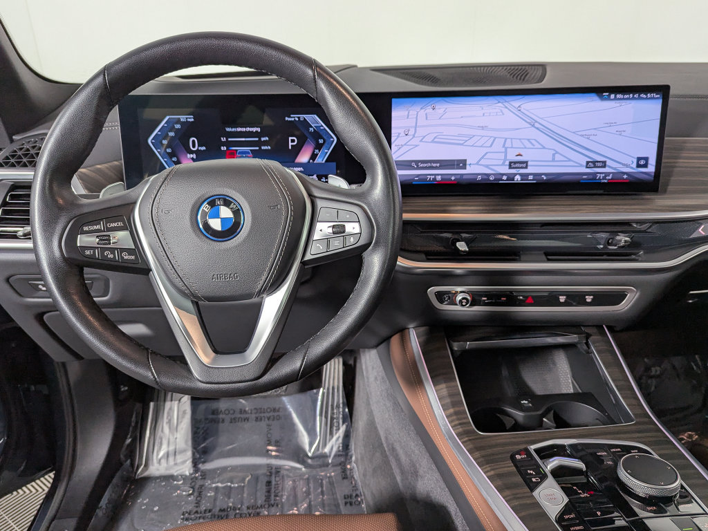 Certified 2025 BMW X5 xDrive50e w/ Premium Package AWD/4WD image 23