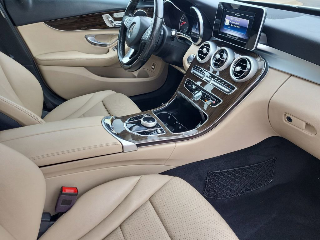 Used 2018 Mercedes-Benz C 300 4MATIC Sedan w/ Premium Package image 18