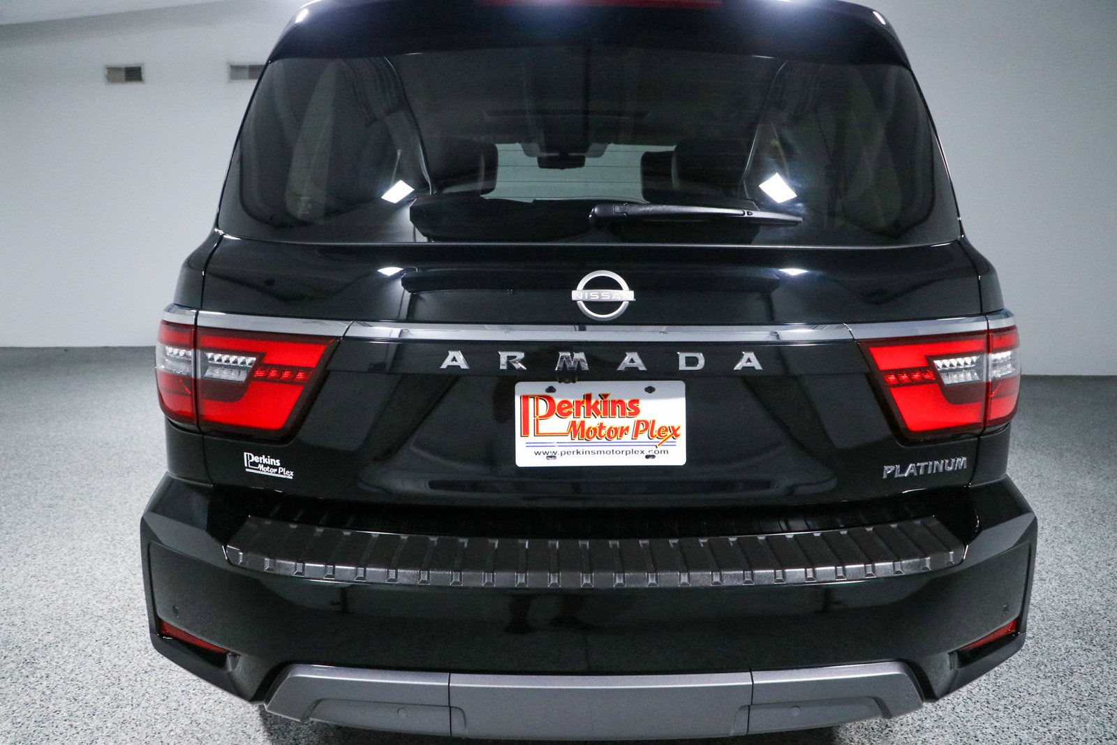 Used 2021 Nissan Armada Platinum w/ Captain's Chairs Package AWD/4WD image 8