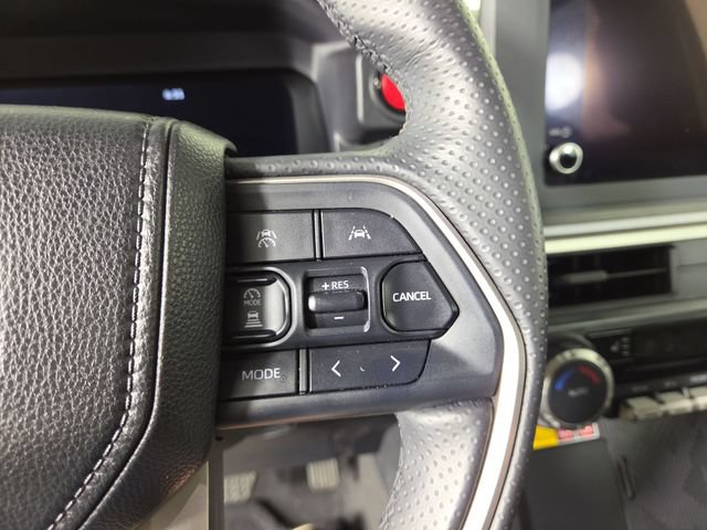 Used 2025 Toyota 4Runner TRD Off-Road AWD/4WD image 24