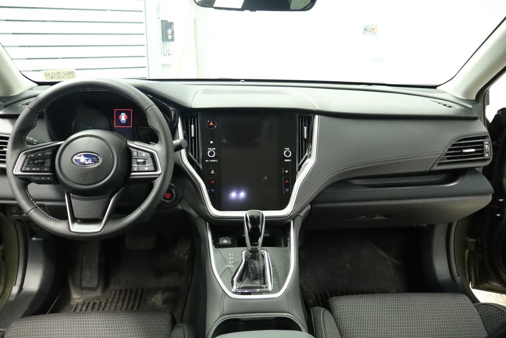 Used 2025 Subaru Outback Premium AWD/4WD image 29