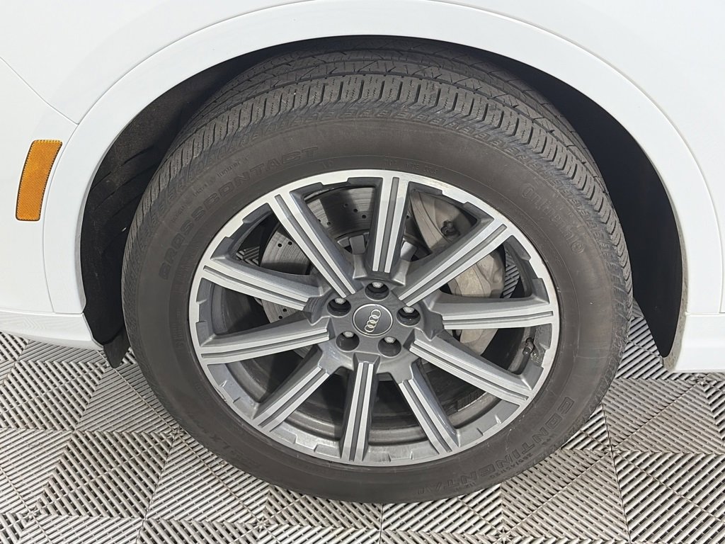 Used 2018 Audi Q7 3.0T Prestige image 8