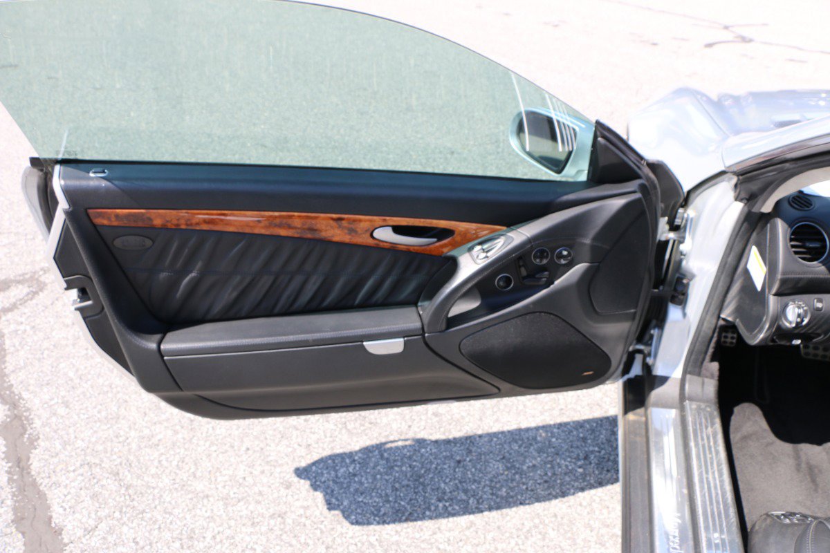 Used 2007 Mercedes-Benz SL 600 image 15