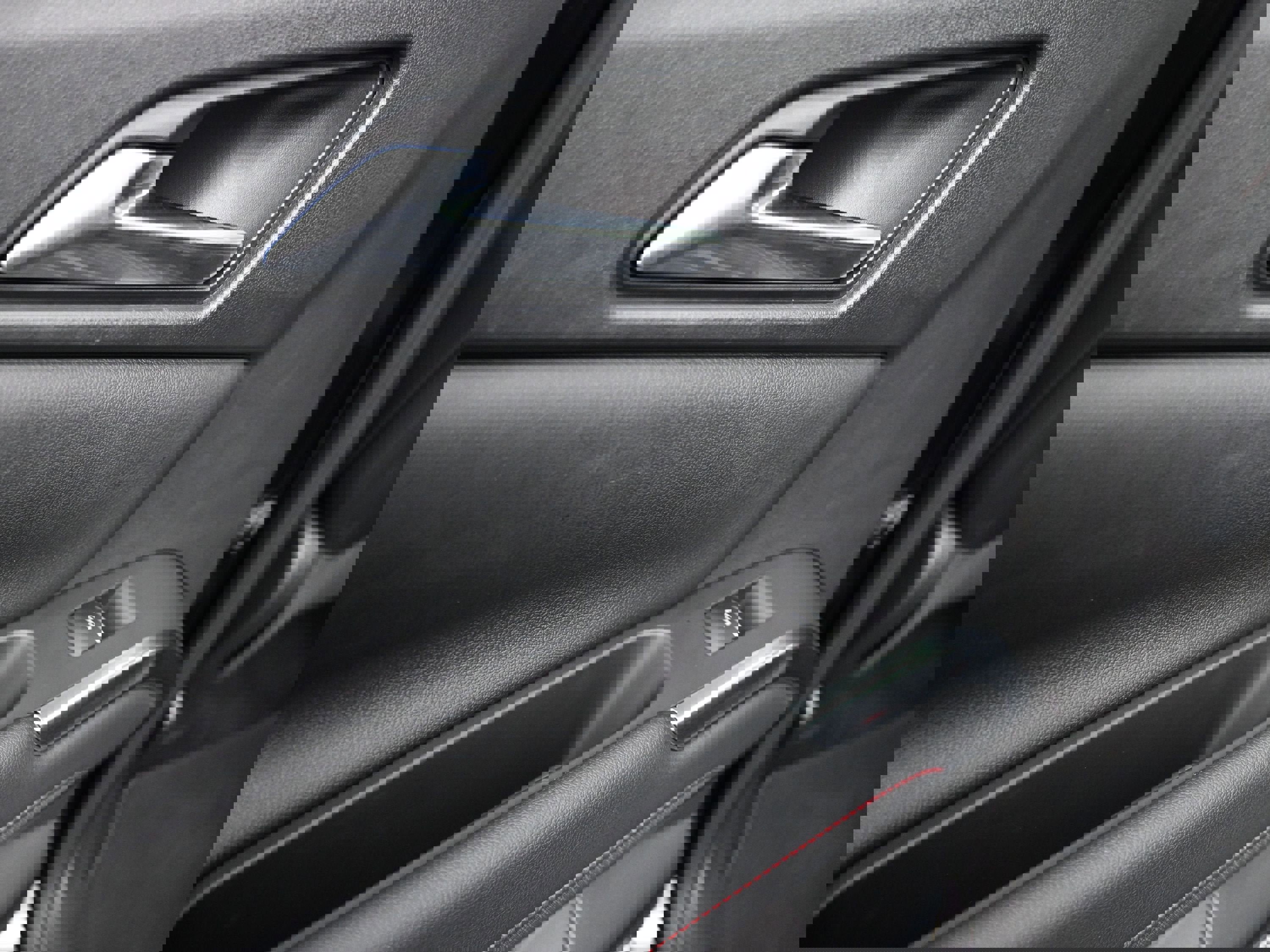 Used 2024 Chevrolet Traverse RS image 31